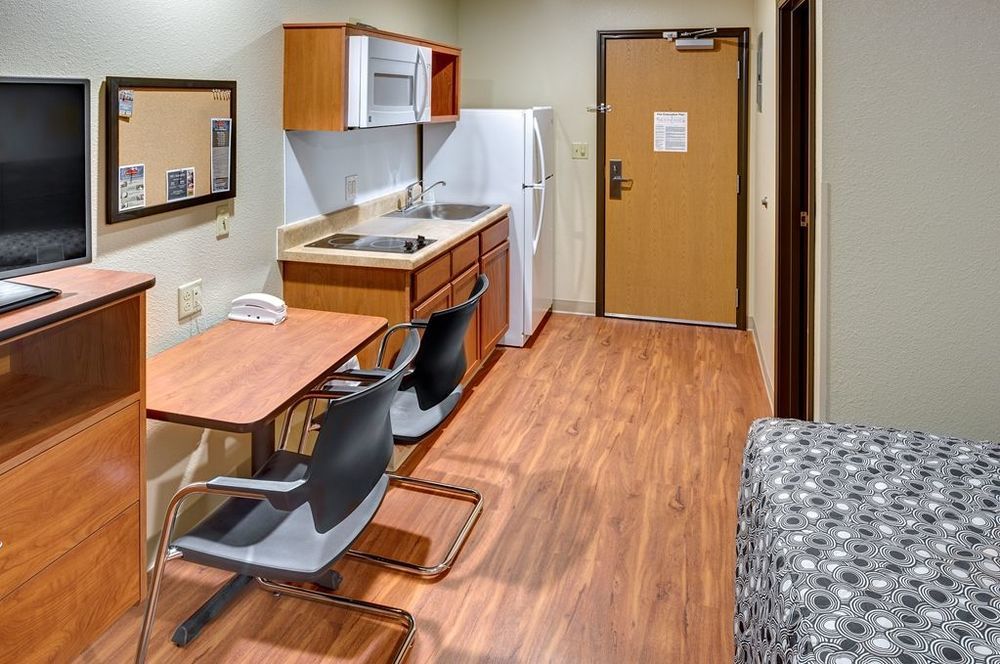 Extended Stay America Select Suites - Wichita - North Szoba fotó