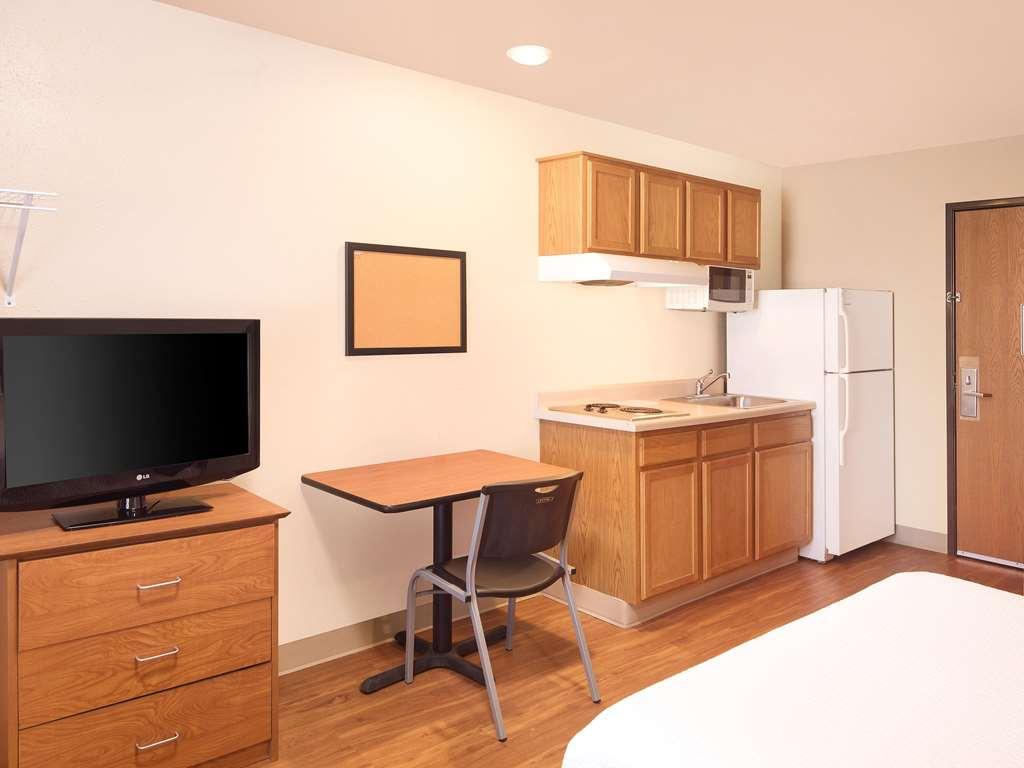 Extended Stay America Select Suites - Wichita - North Szoba fotó
